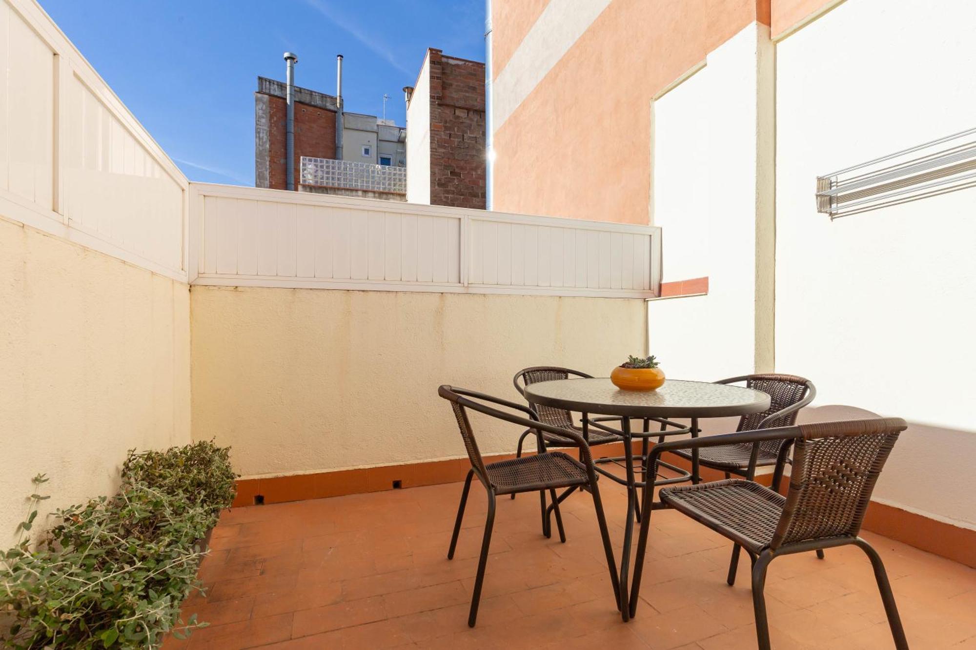 Appartamento con 1 Camera da Letto e Terrazza - 2° Piano